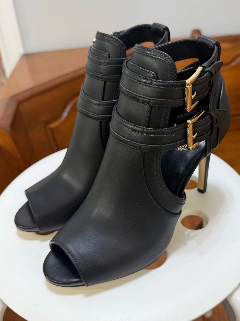 New MK Women’s Sz 7.5 Michael Kors Blaze Ankle Boots